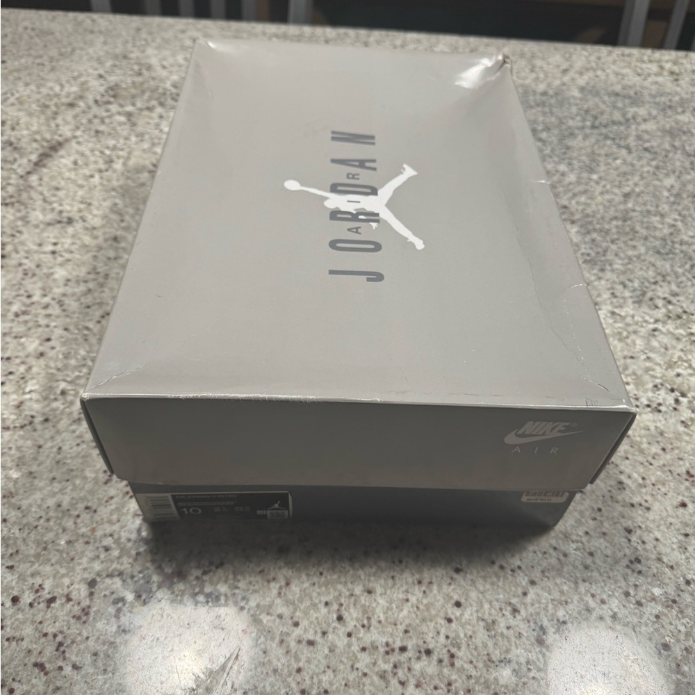 Air Jordan 11 Retro Cool Grey’s size 10 - Picture 7 of 9